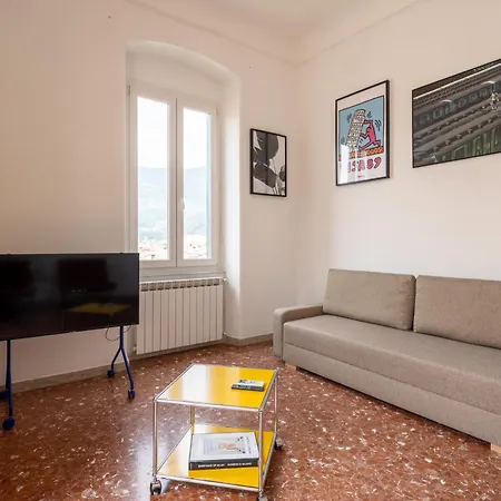 아파트 Fancy Bright With And Mountain View On An Ancient Staircase 5 Mins To The Station With 2 Balconies With Amazing View