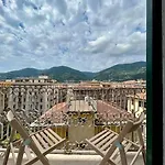 Fancy Bright With And Mountain View On An Ancient Staircase 5 Mins To The Station With 2 Balconies With Amazing View * La Spezia