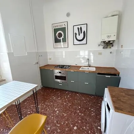 Fancy Bright With And Mountain View On An Ancient Staircase 5 Mins To The Station With 2 Balcony With Amazing View לה ספציה
