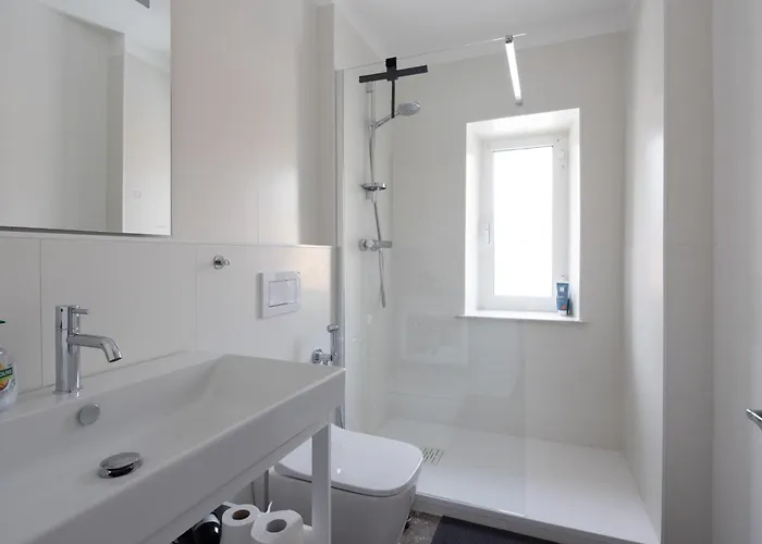 Apartmán Fancy Bright With And Mountain View On An Ancient Staircase 5 Mins To The Station With 2 Balcony With Amazing View La Spezia